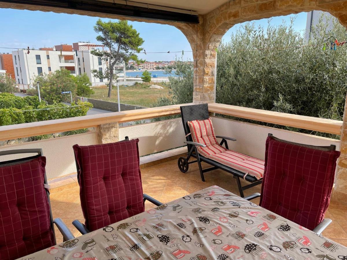 Apartements Delfin * Vir