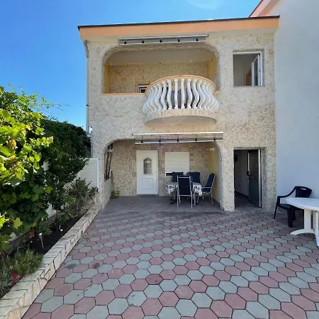Apartements Delfin Vir Exterior photo